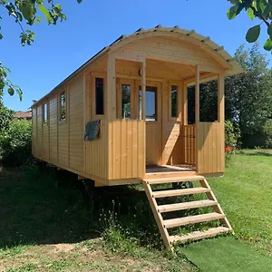 Bed & Breakfast La Roulotte Depote 
