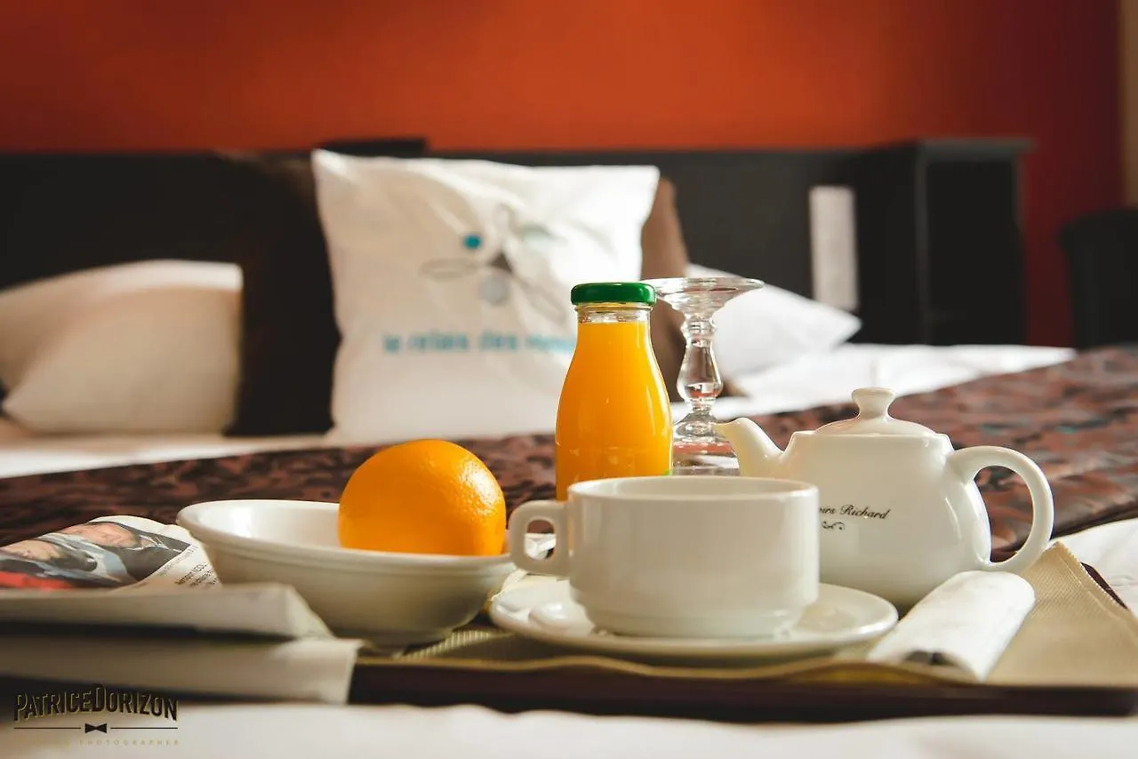 Hotel La Croix Verte - Le Relais Des Moulins Bain-de-Bretagne